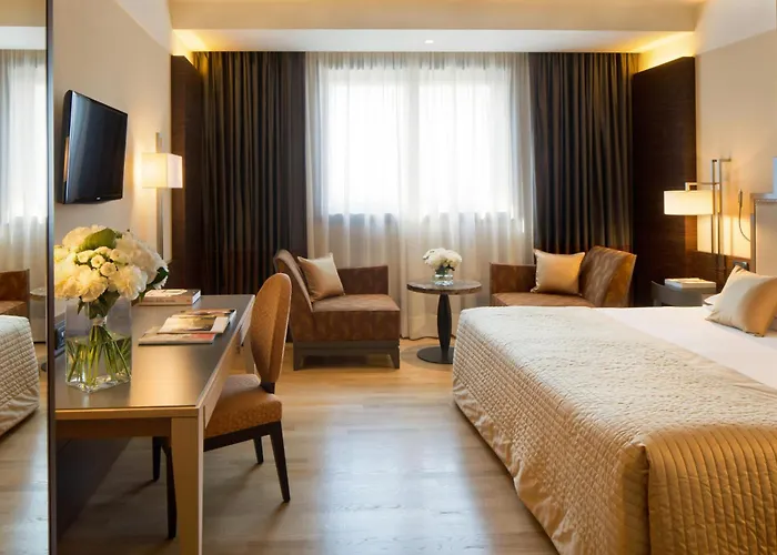 Starhotels Grand Milan